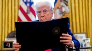 Keputusan Trump: Pangkas Ribu-an Anggota Intelijen AS!