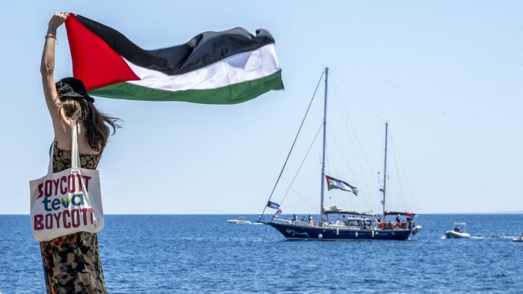 Greta Thunberg Menuju Gaza, Israel Mau Blokir Kapalnya?