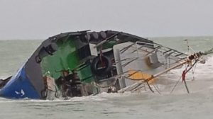 Tragedi Laut Italia: Kapal Migran Tenggelam, 1 Korban Jiwa!