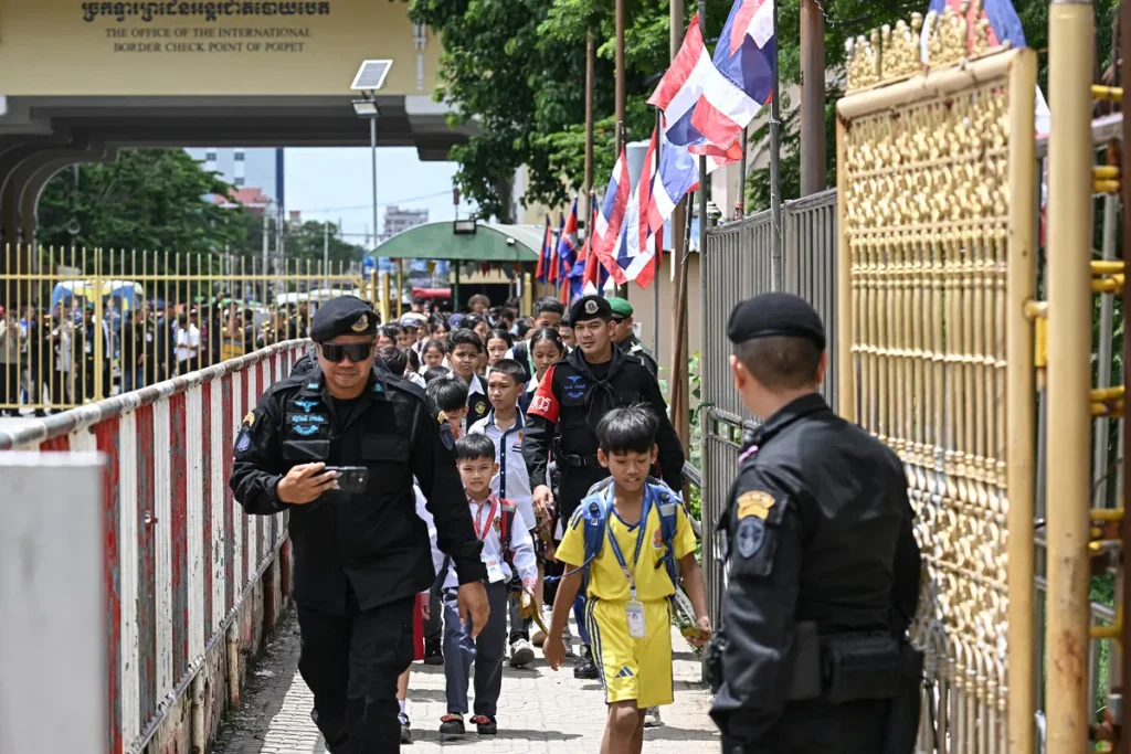 Warga Kamboja Terjebak Thailand Resmi Tutup Perbatasan!