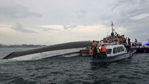 Perahu Karam di Nigeria 13 Tewas, Sisanya Berjuang HidupPerahu Karam di Nigeria 13 Tewas, Sisanya Berjuang Hidup
