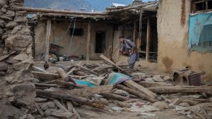 Gempa di Afghanistan dalam Tewaskan 400 Orang