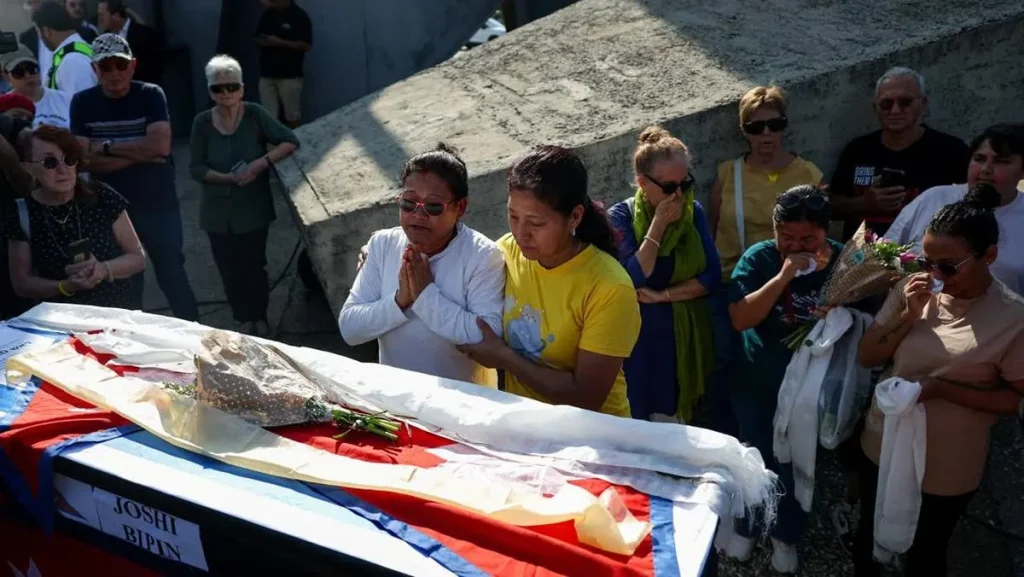 Yunani Panik, 2 Nyawa Hilang di Tengah Serangan