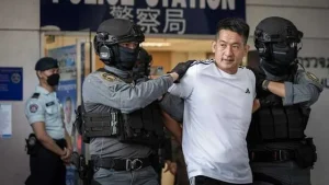 Keok Bos Judol Rp 6,3T Resmi Digelandang ke China! 2 Keok Bos Judol Rp 6,3T Resmi Digelandang ke China!